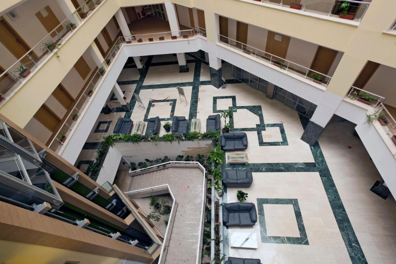 גולדן סנדס Luna Beach Hotel מראה חיצוני תמונה