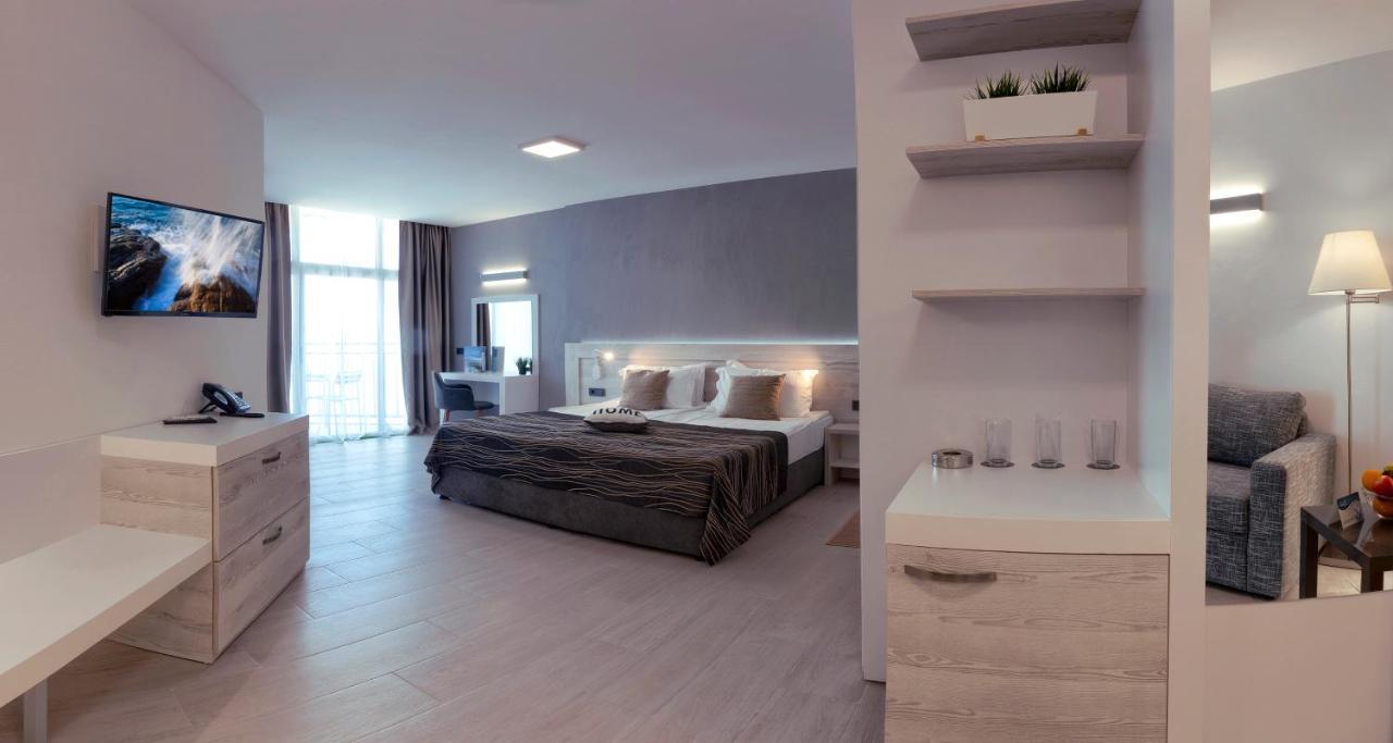 גולדן סנדס Luna Beach Hotel מראה חיצוני תמונה