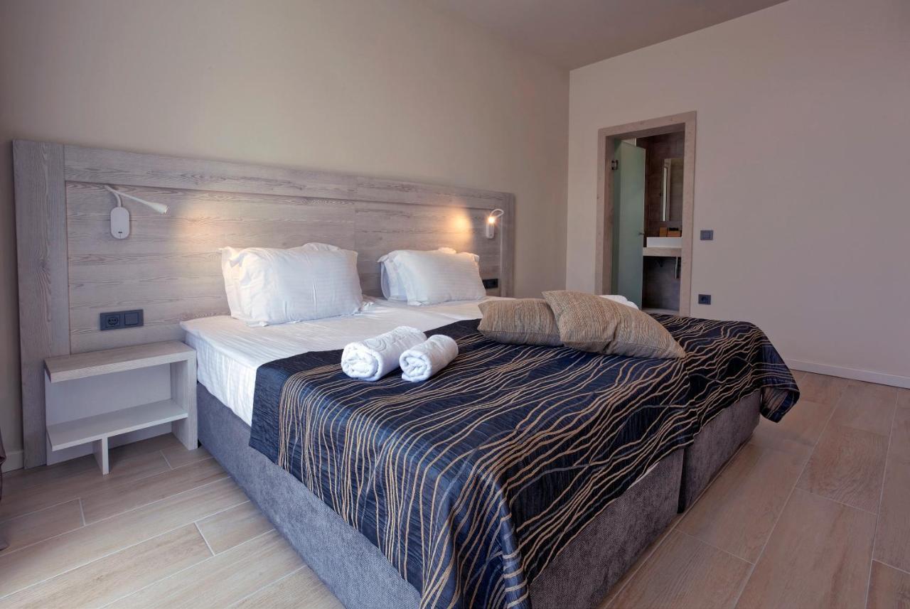 גולדן סנדס Luna Beach Hotel מראה חיצוני תמונה