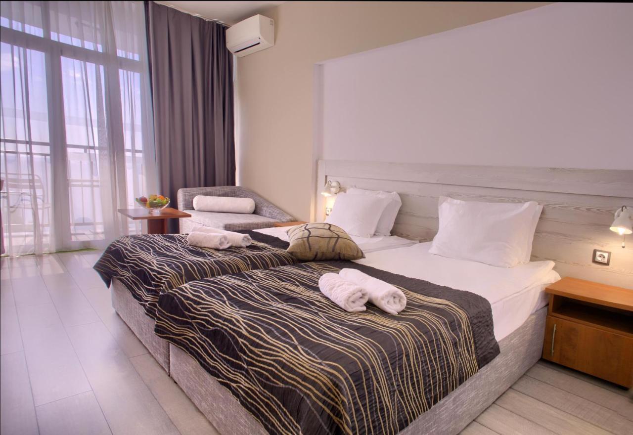 גולדן סנדס Luna Beach Hotel מראה חיצוני תמונה