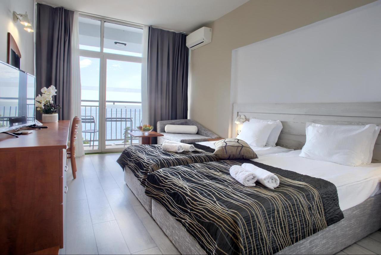 גולדן סנדס Luna Beach Hotel מראה חיצוני תמונה