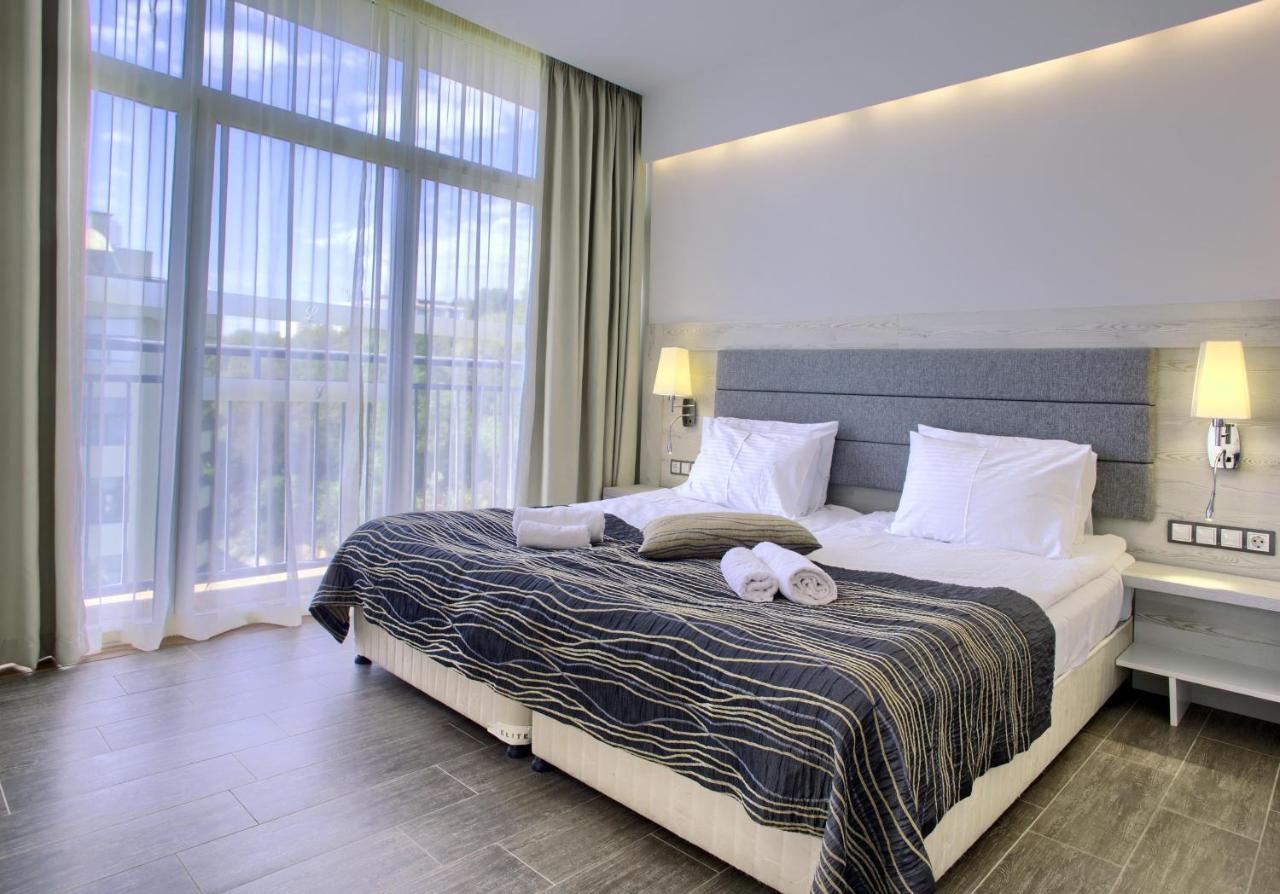 גולדן סנדס Luna Beach Hotel מראה חיצוני תמונה